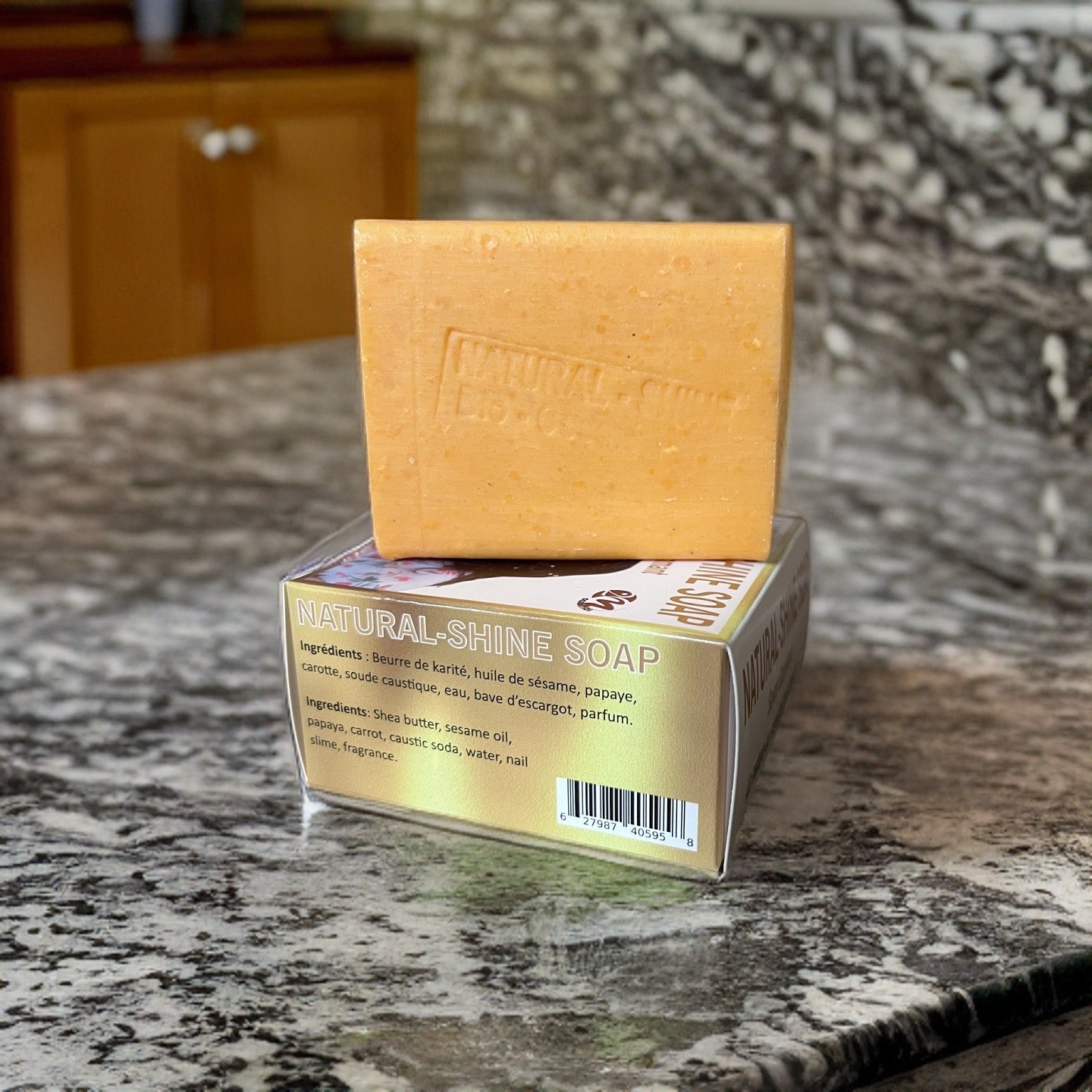 SAVON REVITALISANT : NATURAL SHINE SOAP ENRICHI A LA BAVE D'ESCARGOT (150g)